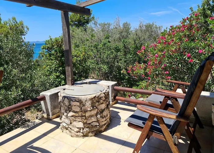 Orkula Hidden Paradise- Robinson House بيت للعطل